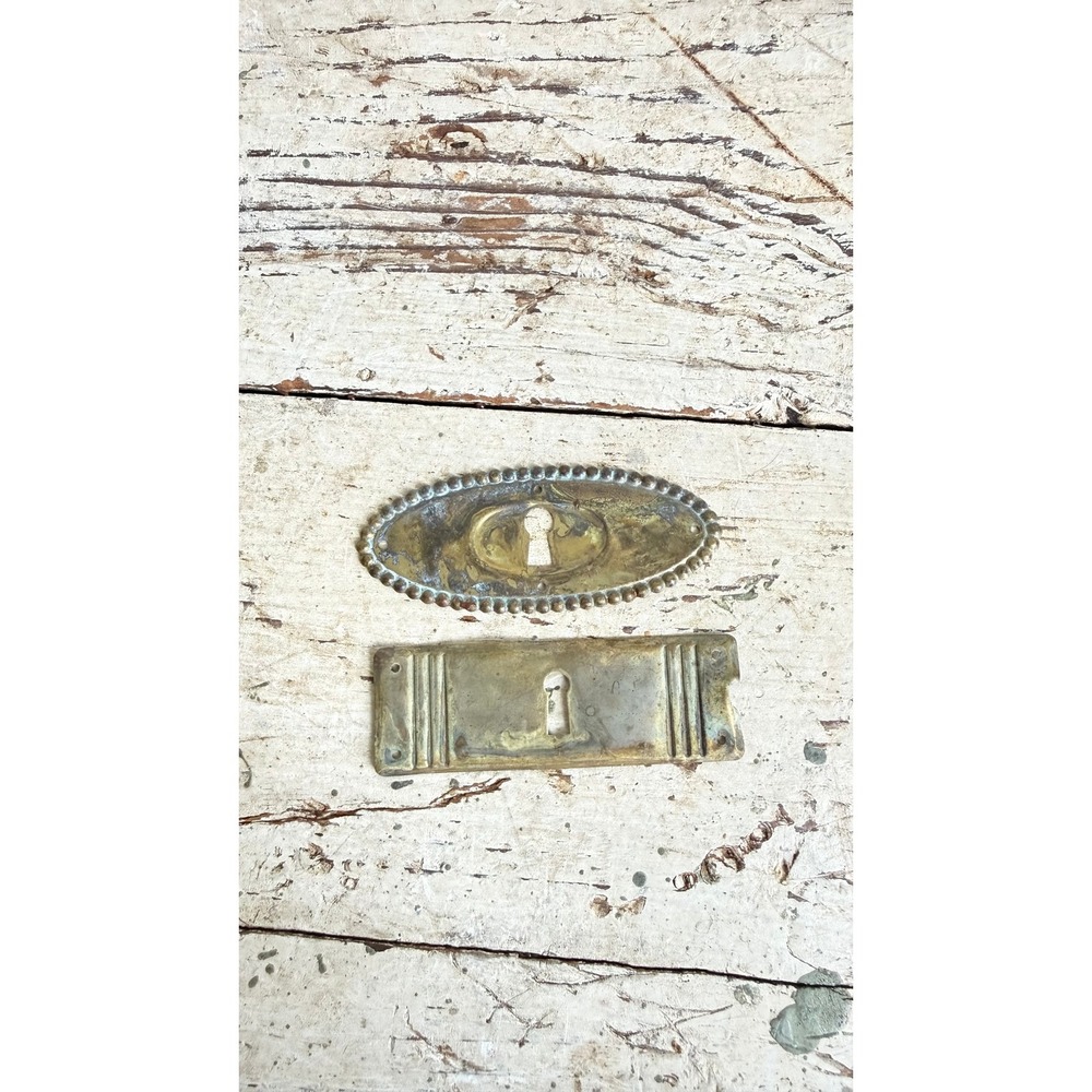 Vintage Brass Keyhole Escutcheon Plates Art Deco Beaded Border Set 2 - Picture 2 of 6